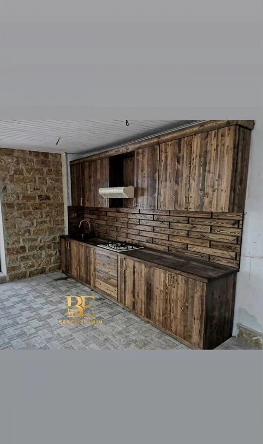 Кухня из массива дерева