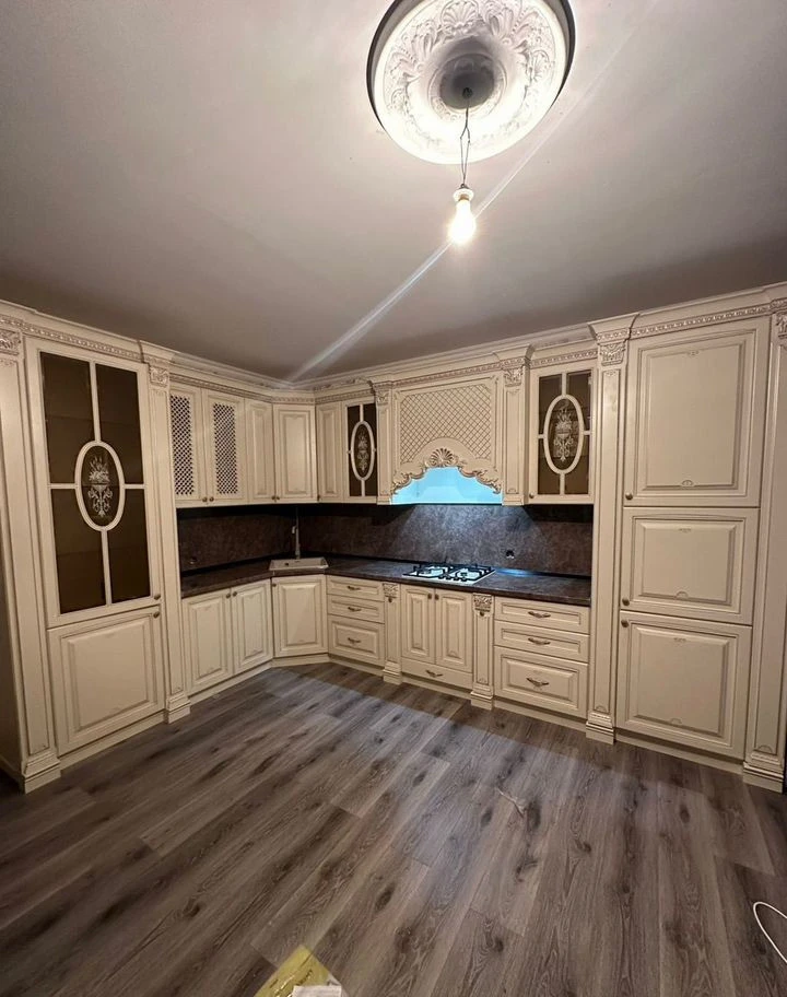 Кухни на заказ и готовые